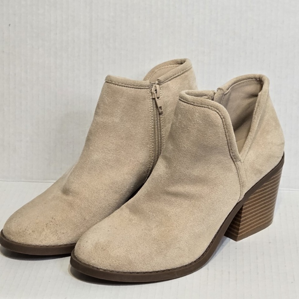 Womens‎ ZBY Beige Faux Suede Ankle Booties Block Heel Zip Up Casual Boots Size 7